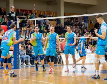 Latvijas volejbola čempionātos sezona beigusies, “play-off” nenotiks
